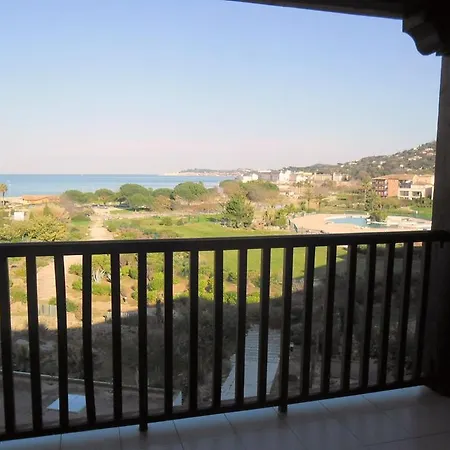 Apartment Gasrian - Meuble De Tourisme Classe 3 Etoiles, Avec Acces Et Piscine
